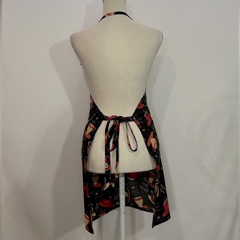 Apron - Picture 2 of 4